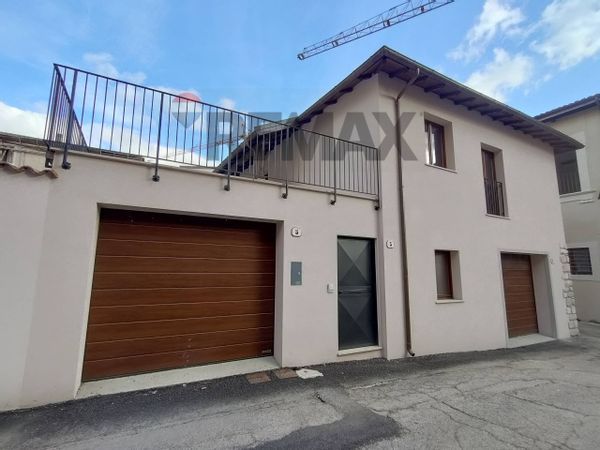 Casa Semindipendente Centro storico, L'Aquila, AQ Affitto