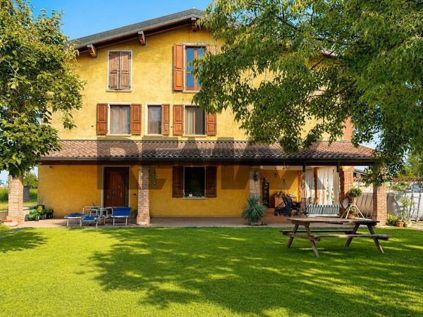 Cascina/Casale Molinetto, Mazzano, BS Vendita