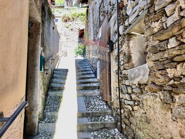 Baita/Chalet/Trullo Oggebbio, VB Vendita