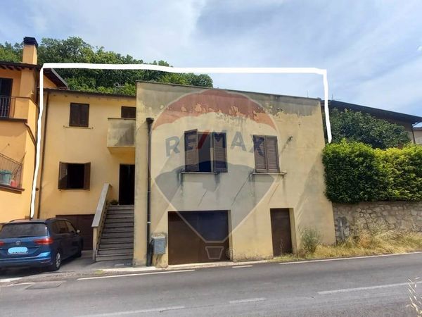 Casa Semindipendente Nocera Umbra, PG Vendita