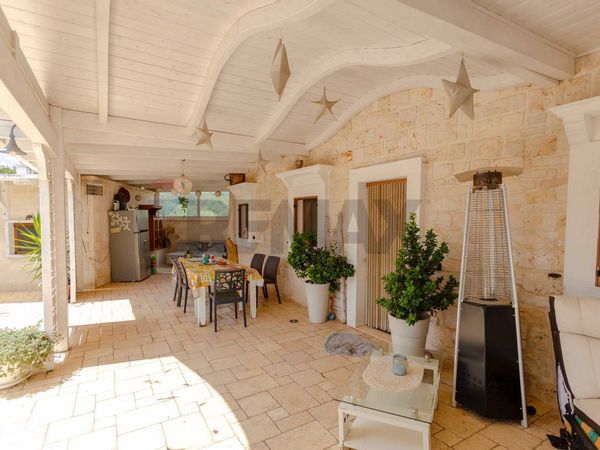 Villa singola Locorotondo, BA Vendita