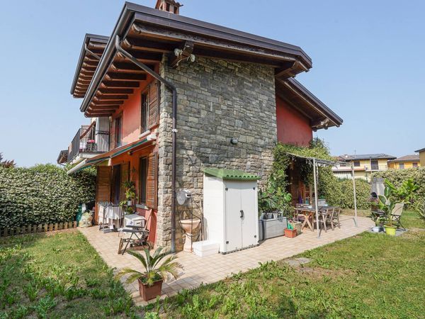 Villa a schiera Carobbio degli Angeli, BG Vendita