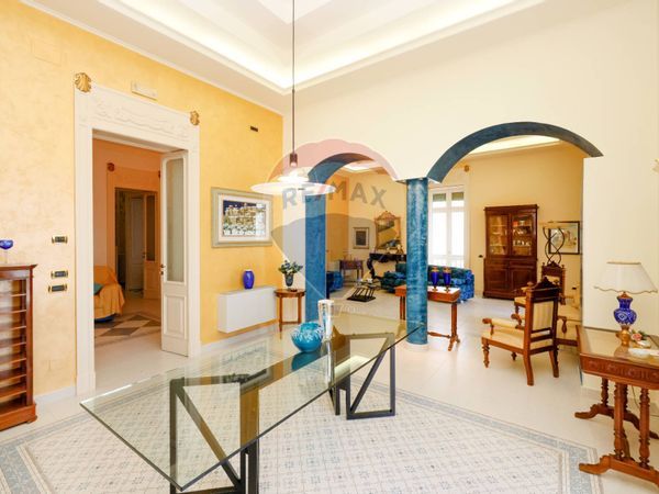 Casa Indipendente Centro, Vieste, FG Vendita