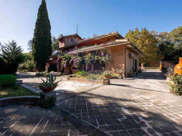 Villa singola Cassia, Roma, RM Vendita