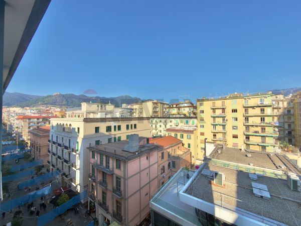 Appartamento Centro, Salerno, SA Affitto