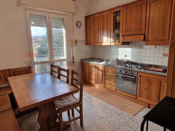 Appartamento Vicino mura, Lucca, LU Vendita - Foto 3