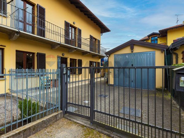 Casa Semindipendente Vergiate, VA Vendita