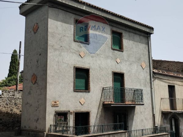 Casa Indipendente Randazzo, CT Vendita