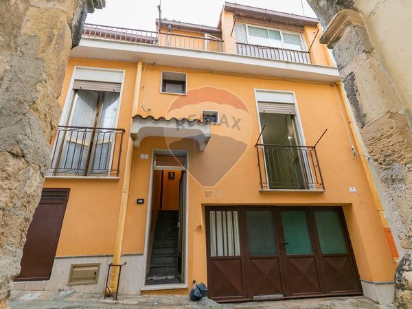 Casa Indipendente Sortino, SR Vendita