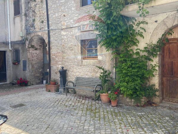 Casa Indipendente Pietraforte, Pozzaglia Sabina, RI Vendita