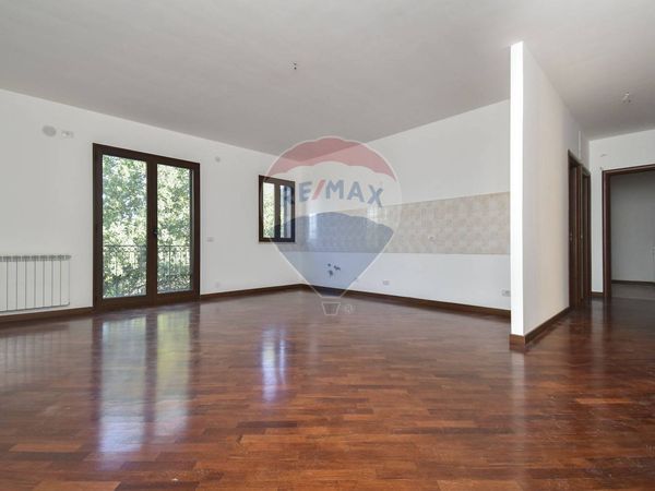 Appartamento Valverde, CT Affitto