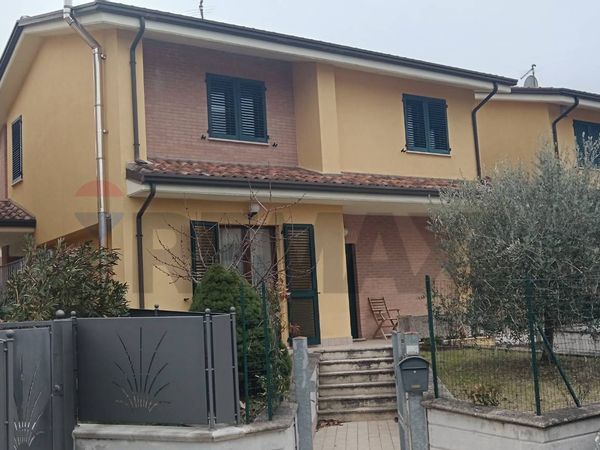 Villa singola Centro, Gualdo Tadino, PG Vendita