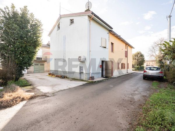 Casa Semindipendente Meletole, Castelnovo di Sotto, RE Vendita
