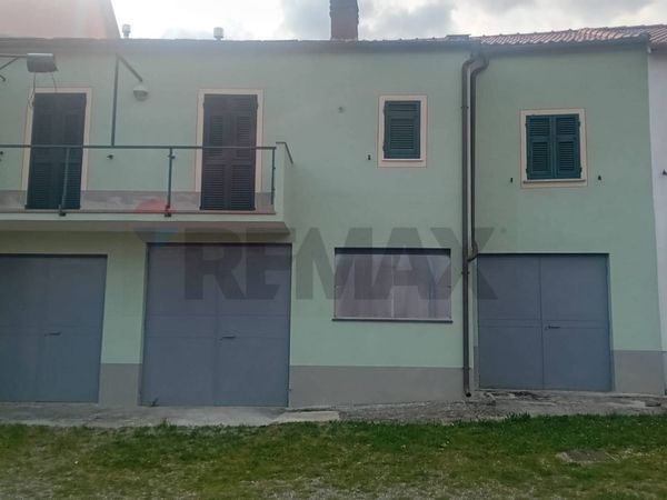 Casa Semindipendente Comuneglia, Varese Ligure, SP Vendita