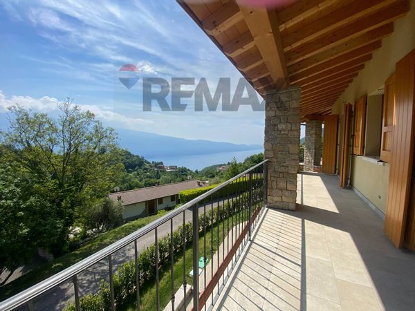 Villa singola Gardola, Tignale, BS Vendita