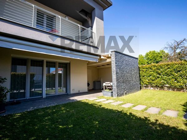 Villa a schiera Samarate, VA Vendita