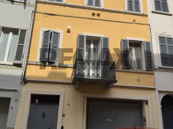 Appartamento Centro storico, Parma, PR Affitto