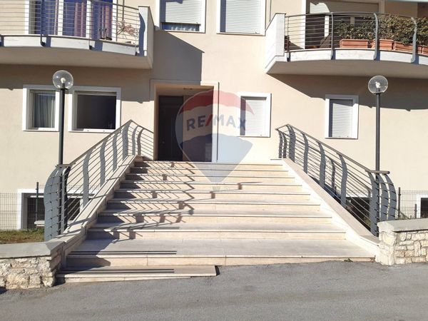 Ufficio Centro storico, L'Aquila, AQ Affitto - Foto 2