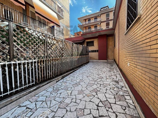Appartamento Giardinetti, Roma, RM Affitto