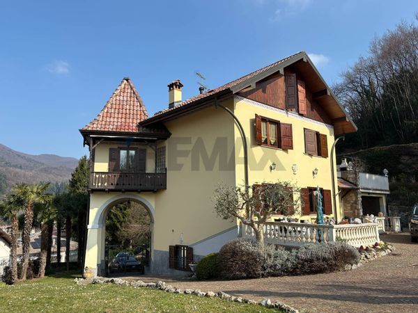 Villa singola Viggiù, VA Vendita