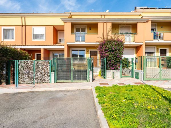 Villa a schiera Elmas, CA Affitto