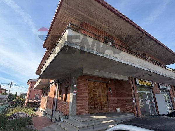 Appartamento Zona Via Famenga, Foligno, PG Vendita