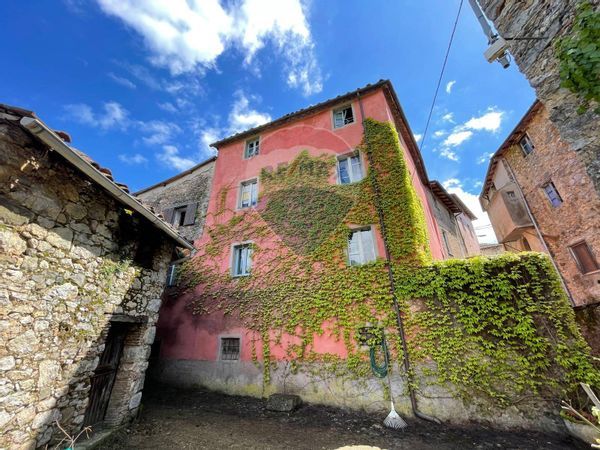 Casa Semindipendente San Romano, Borgo a Mozzano, LU Vendita