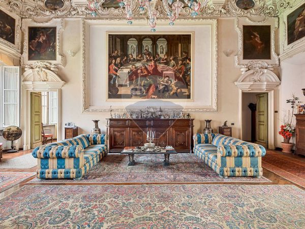 Porzione di villa Centro storico, Piacenza, PC Vendita