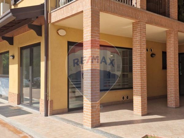 Negozio Arsago Seprio, VA Affitto