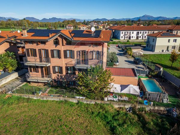 Villa singola Lonate Ceppino, VA Vendita