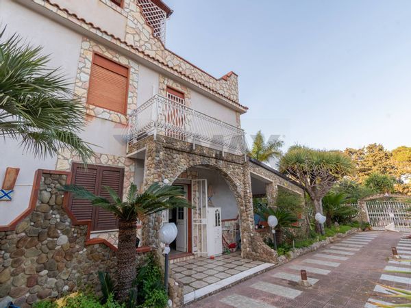 Villa o villino Villagrazia di Carini, Carini, PA Vendita