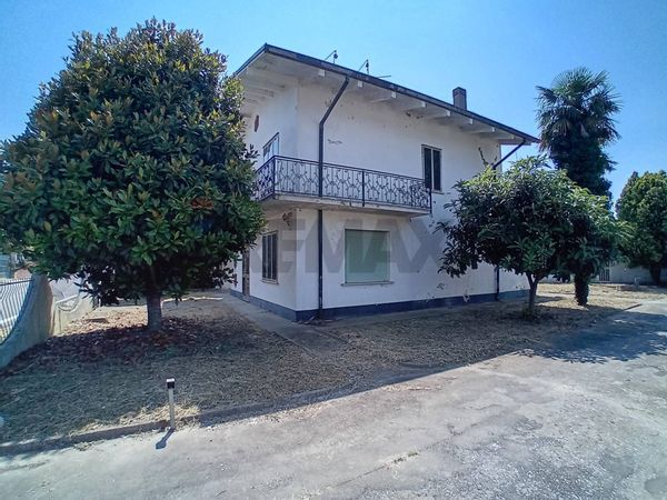 Casa Indipendente Riva del Po, FE Vendita