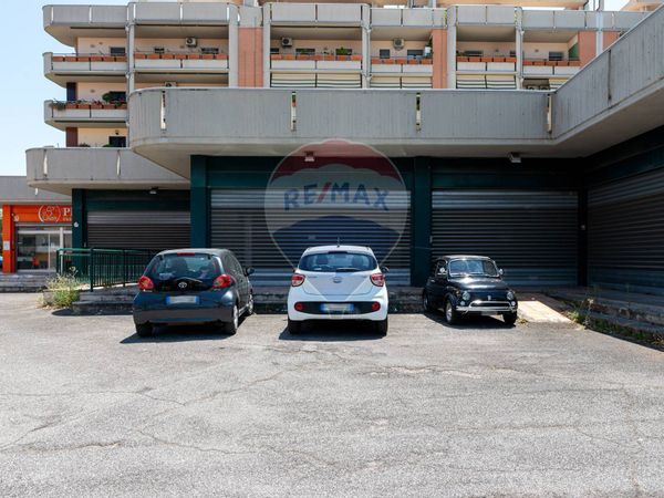 Locale Commerciale Monterotondo Scalo, Monterotondo, RM Vendita - Foto 3