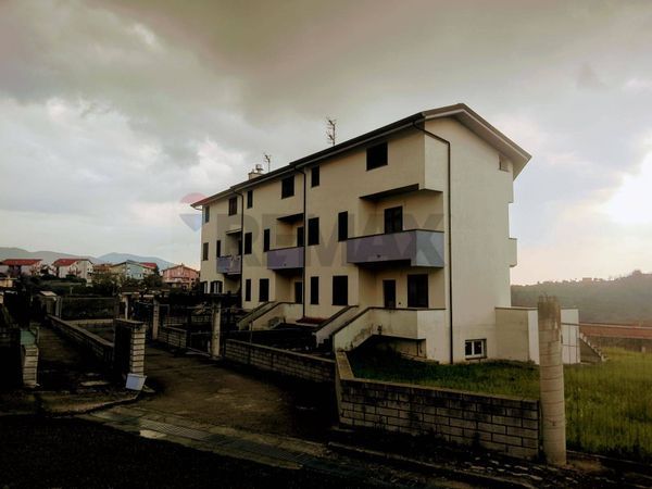 Villa a schiera Centro, Sessa Aurunca, CE Vendita