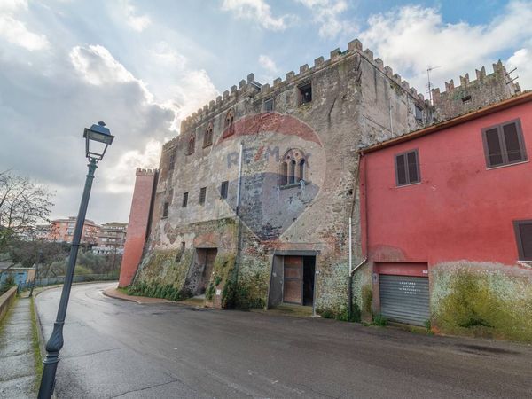 Rustico Centro Storico, Montalto di Castro, VT Vendita