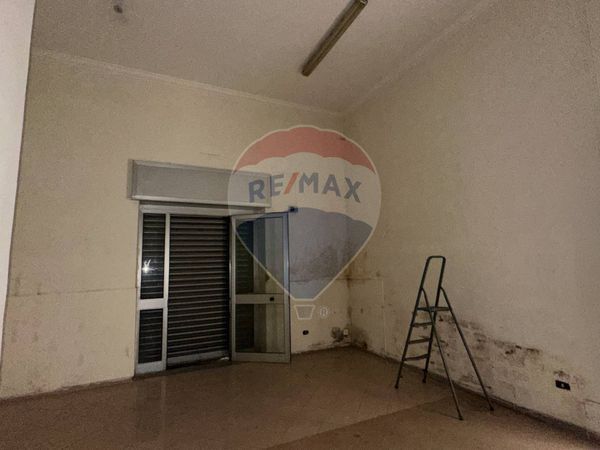 Locale Commerciale Frattamaggiore, NA Affitto - Foto 3