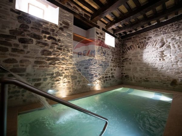 Stabile/Palazzo Staffolo, AN Vendita