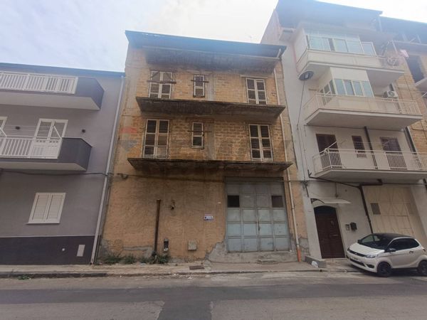 Casa Indipendente Favara, AG Vendita