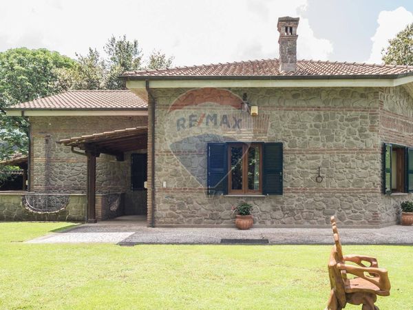 Villa singola Rocca di Papa, RM Vendita