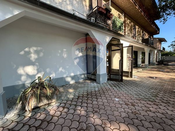 Locale Commerciale Aprilia, LT Affitto