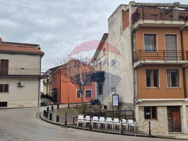 Casa Indipendente Flumeri, AV Vendita