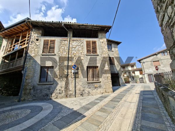 Porzione di casa Bianzano, BG Vendita