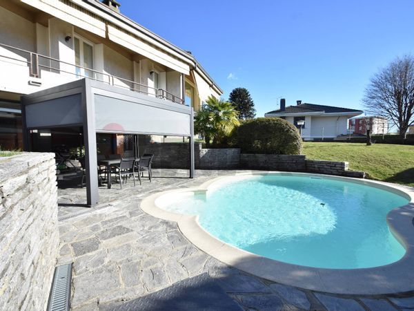 Villa singola Varallo Pombia, NO Vendita