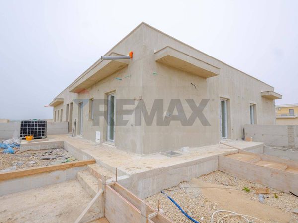 Villa a schiera Margherita di Savoia, BT Vendita