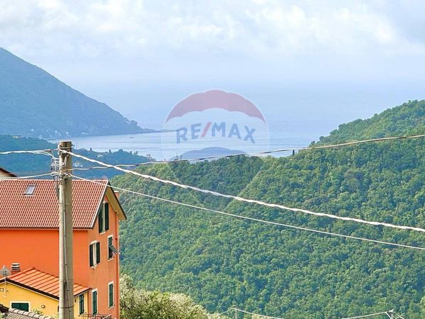 Appartamento Testana, Avegno, GE Vendita