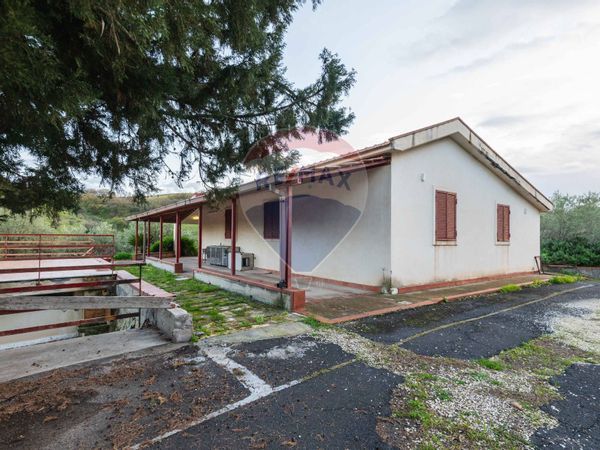 Casa Indipendente Carlentini, SR Vendita