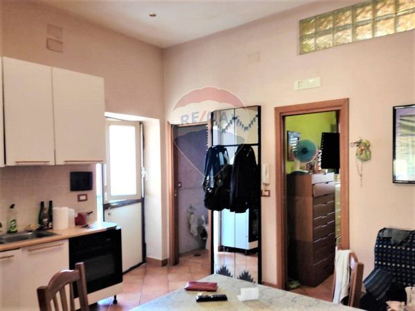 Appartamento Sant'Anastasia, NA Vendita - Foto 2