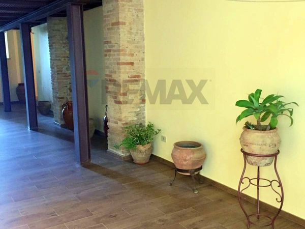 Locale Commerciale Giardini-Naxos, ME Affitto - Foto 3