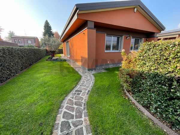 Villa singola Arese, MI Affitto