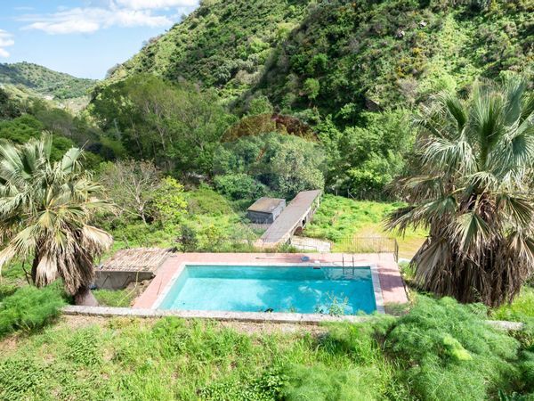 Villa singola Mandanici, ME Vendita